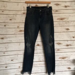 Lucky Brand • Ava denim distressed leggings jeans